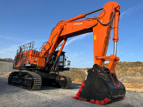 Hitachi ZX490-7 offers comfort and reliability in challenging